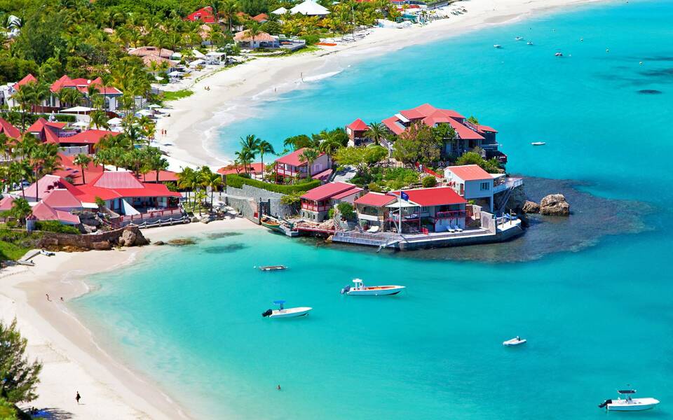 What celebrities are in St Barts?