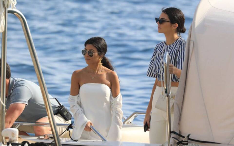 Where do the Kardashians stay in St. Barts?